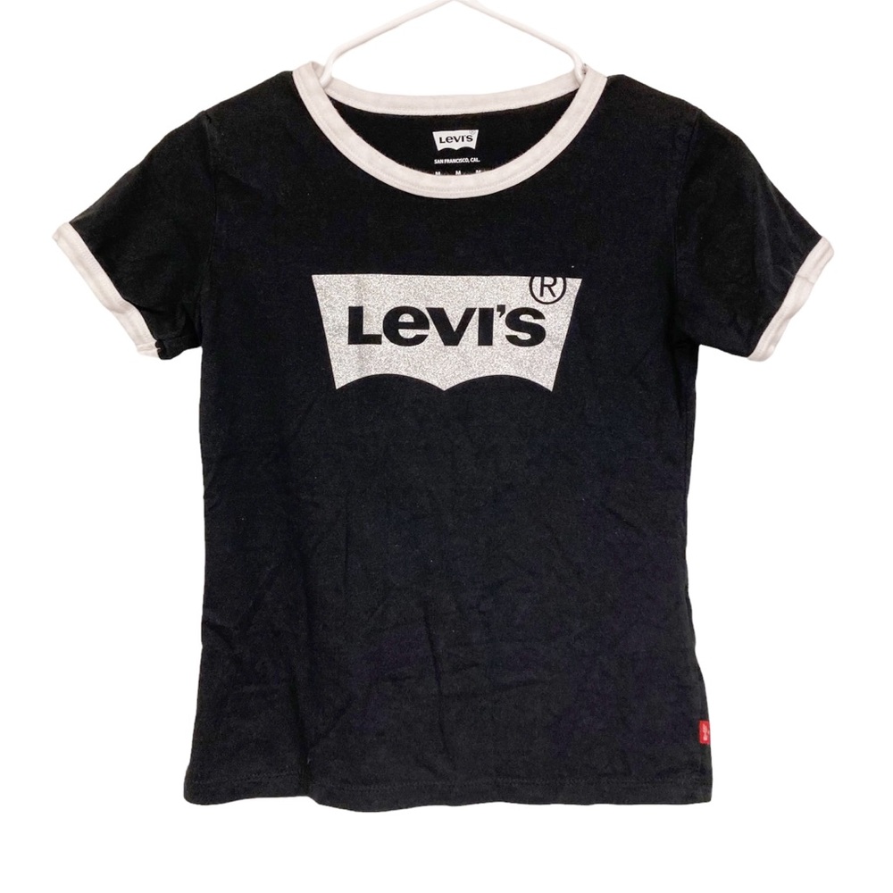 Levi’s tee